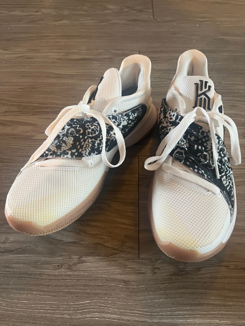 NWOT Kyrie White Athletic Sneakers with Black Pattern